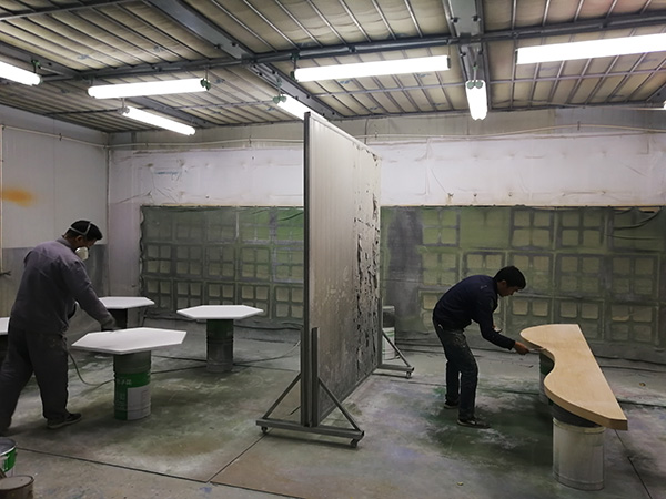 展柜生产基地喷漆房